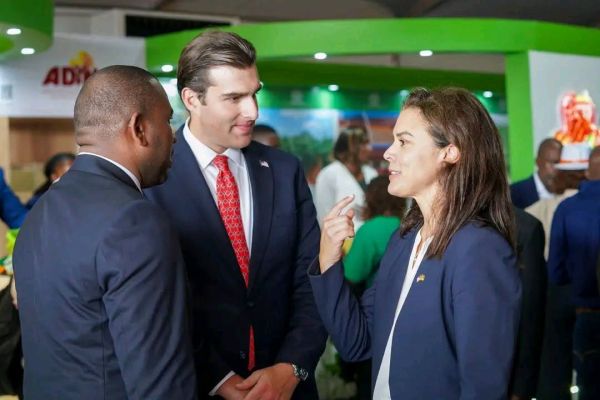 INHAMBANE LEVA À FACIM O MELHOR DA SUA TERRA: AGRICULTURA, PESCA, ARTESANATO E TURISMO EM DESTAQUE